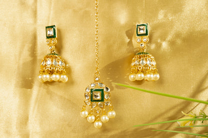 Shwetamani Kundan Necklace Set